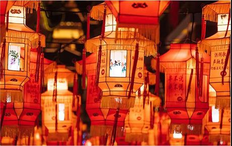 正月十五鬧元宵，歡歡喜喜享團(tuán)圓！韓端機(jī)器人祝大家元宵節(jié)快樂！